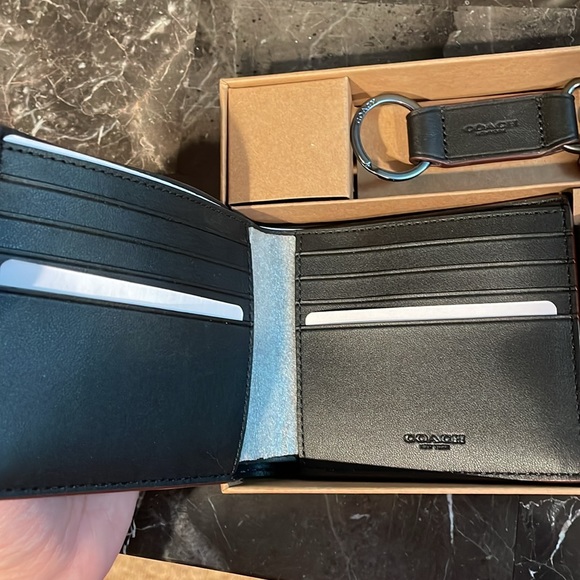 Coach Men’s Oxblood Black Wallet 3 piece gift set - Picture 2 of 7